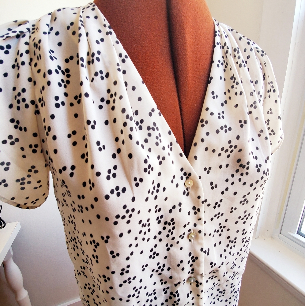 🐼 H&M Polka Dot Blouse